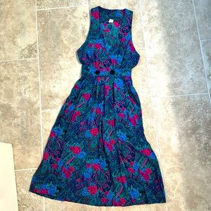 Vintage dress with pockets!